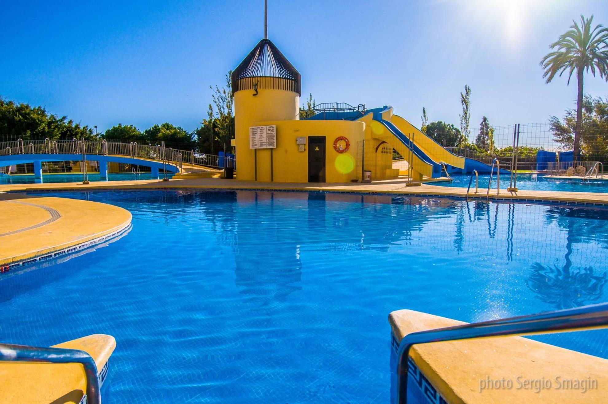 426 Estudio En Minerva Apartamentos - Vista Al Jardin - Piscina Y Playa Беналмадена Екстериор снимка
