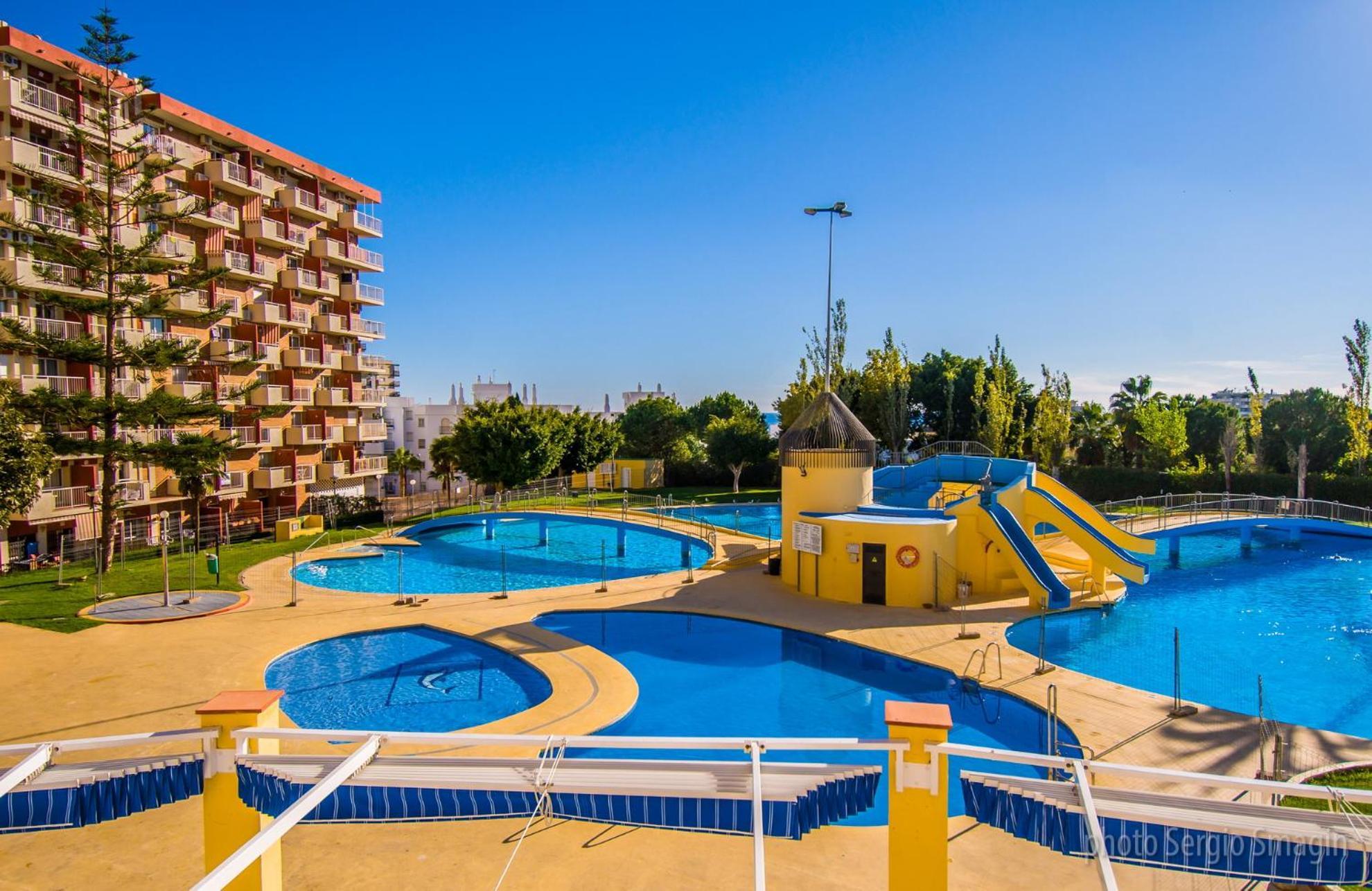 426 Estudio En Minerva Apartamentos - Vista Al Jardin - Piscina Y Playa Беналмадена Екстериор снимка