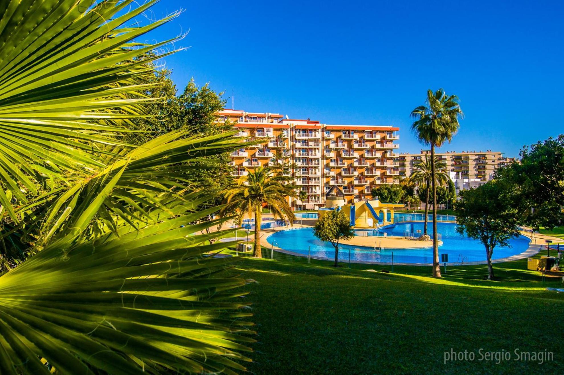 426 Estudio En Minerva Apartamentos - Vista Al Jardin - Piscina Y Playa Беналмадена Екстериор снимка